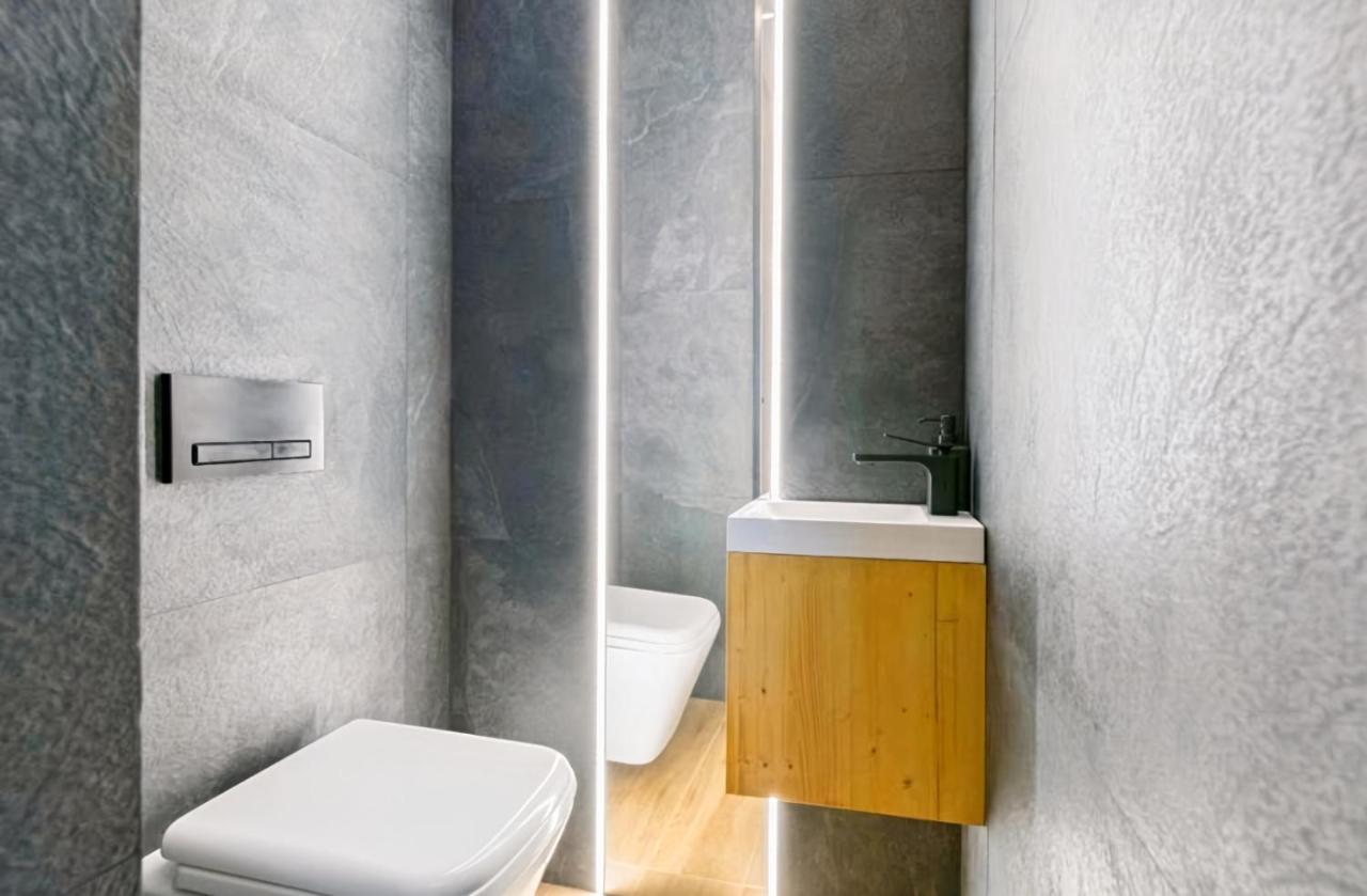 Апартаменти Riverview Waterline & Pool
